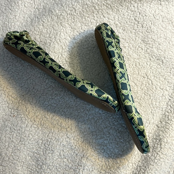 Banana Republic Green Patterned Flats - Picture 4 of 6